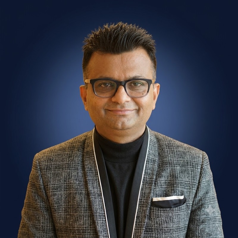 Dr Aneel Kashi Murarka, portrait